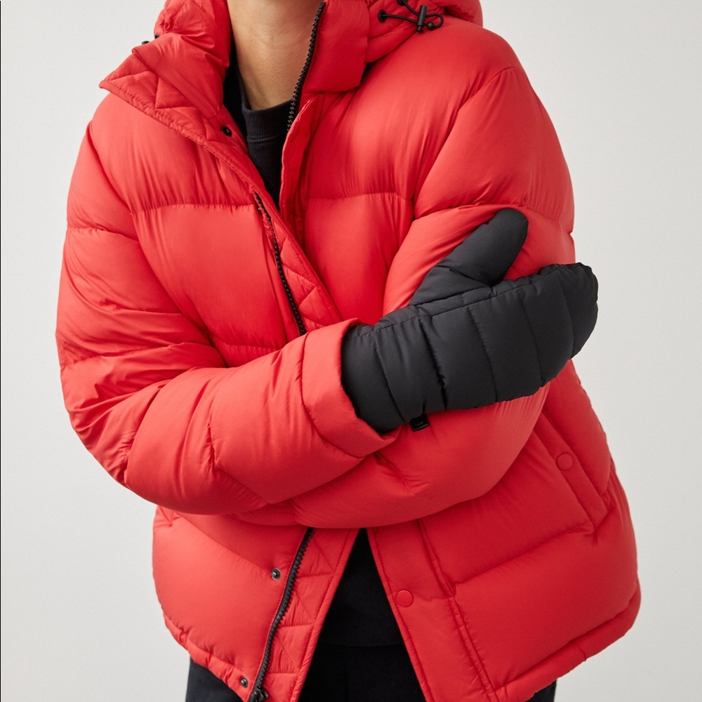 Aritzia red super puff jacket size xxsmall